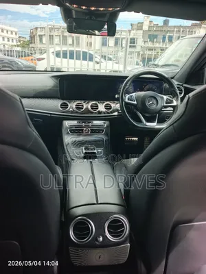 Mercedes-Benz E250 2018 Blue