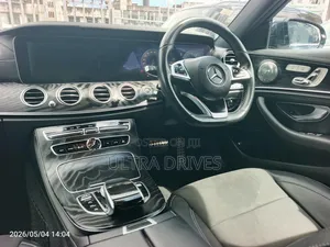 Mercedes-Benz E250 2018 Blue