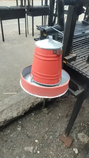 Chicken Feeder Metallic