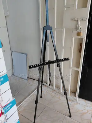 Easel Stand for Drawing and Paintings
