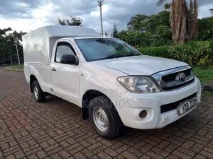 Toyota Hilux 2009 White