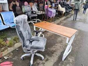 Office Chair and Top Teble