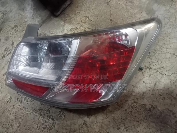 Toyota Bb Taillight - thumbnail 2