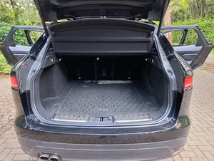 Jaguar F-Pace 2017 Black
