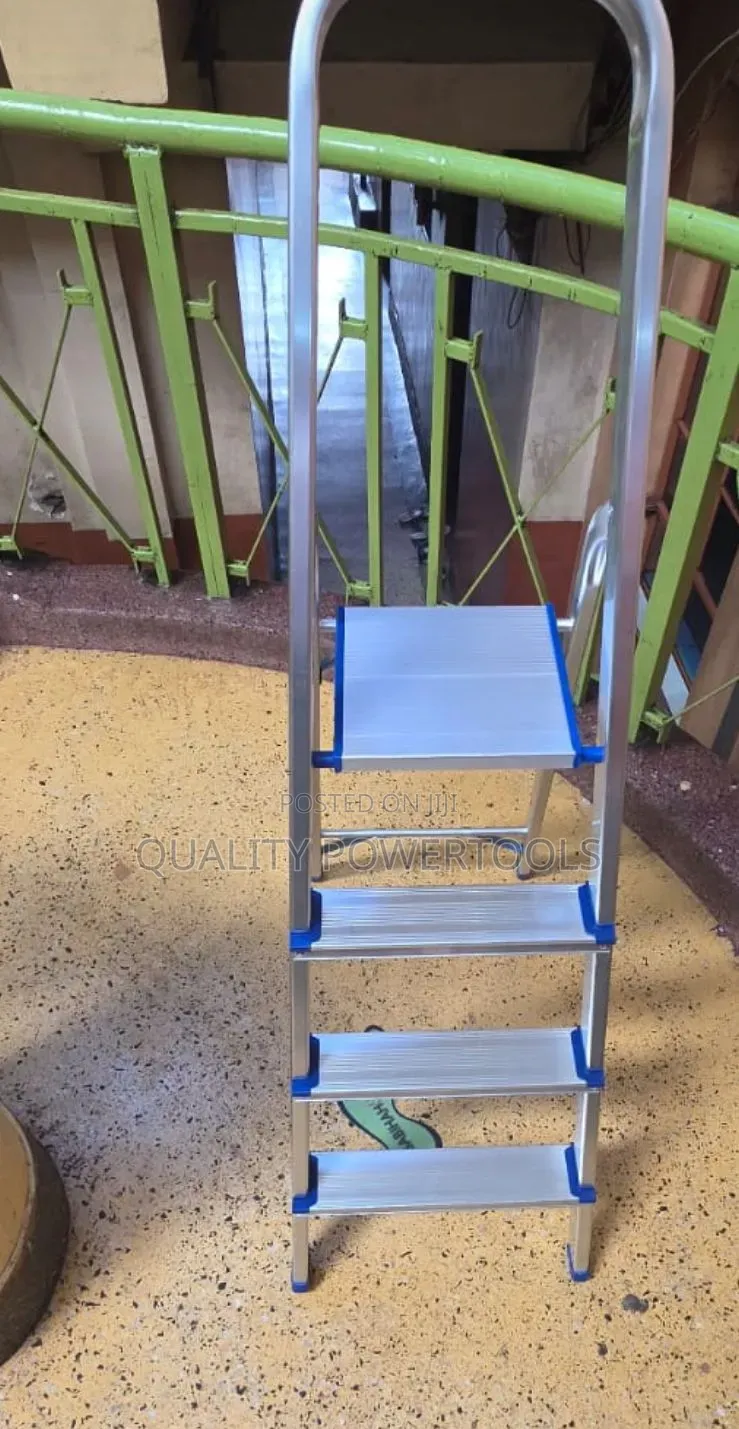 Durable 4 Step Ladder