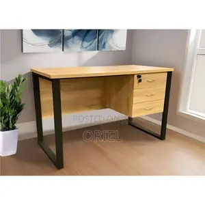 Office Desk : 1.2m Generic Office Computer Desk