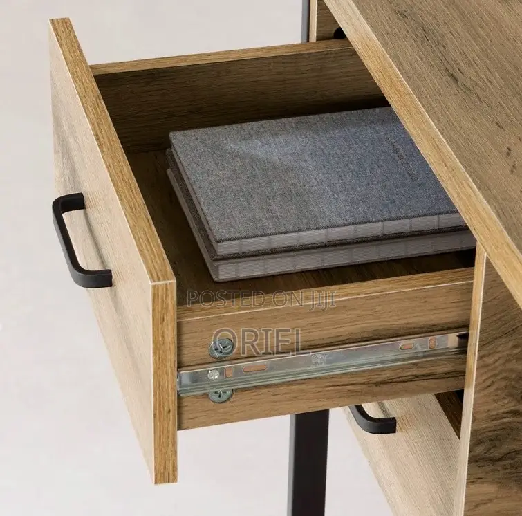 Office Desk : 1.2m Generic Office Computer Desk
