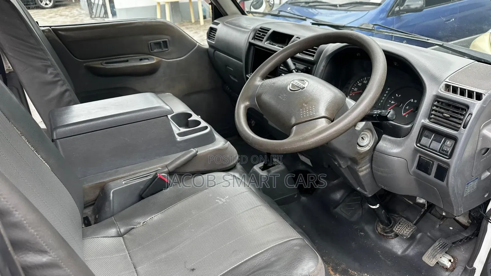 Mazda Bongo 2015 White