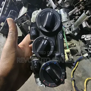 Nissan Ad Air Condition Control Module