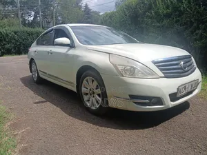 Nissan Teana 2010 White