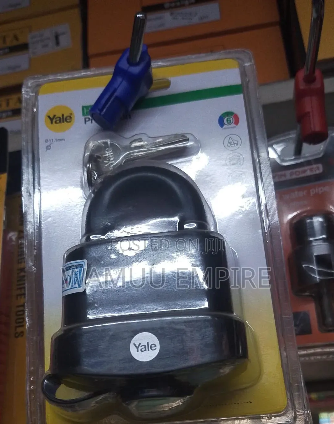 Yale Weatherproof Padlock, Y220 Series.