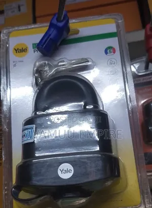 Yale Weatherproof Padlock, Y220 Series.