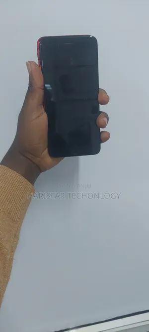 iPhone and Sumsung Changing Broken Screens