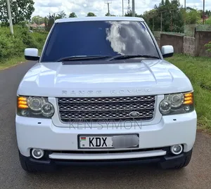 Land Rover Range Rover Vogue 2010 White