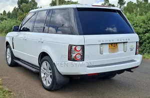 Land Rover Range Rover Vogue 2010 White