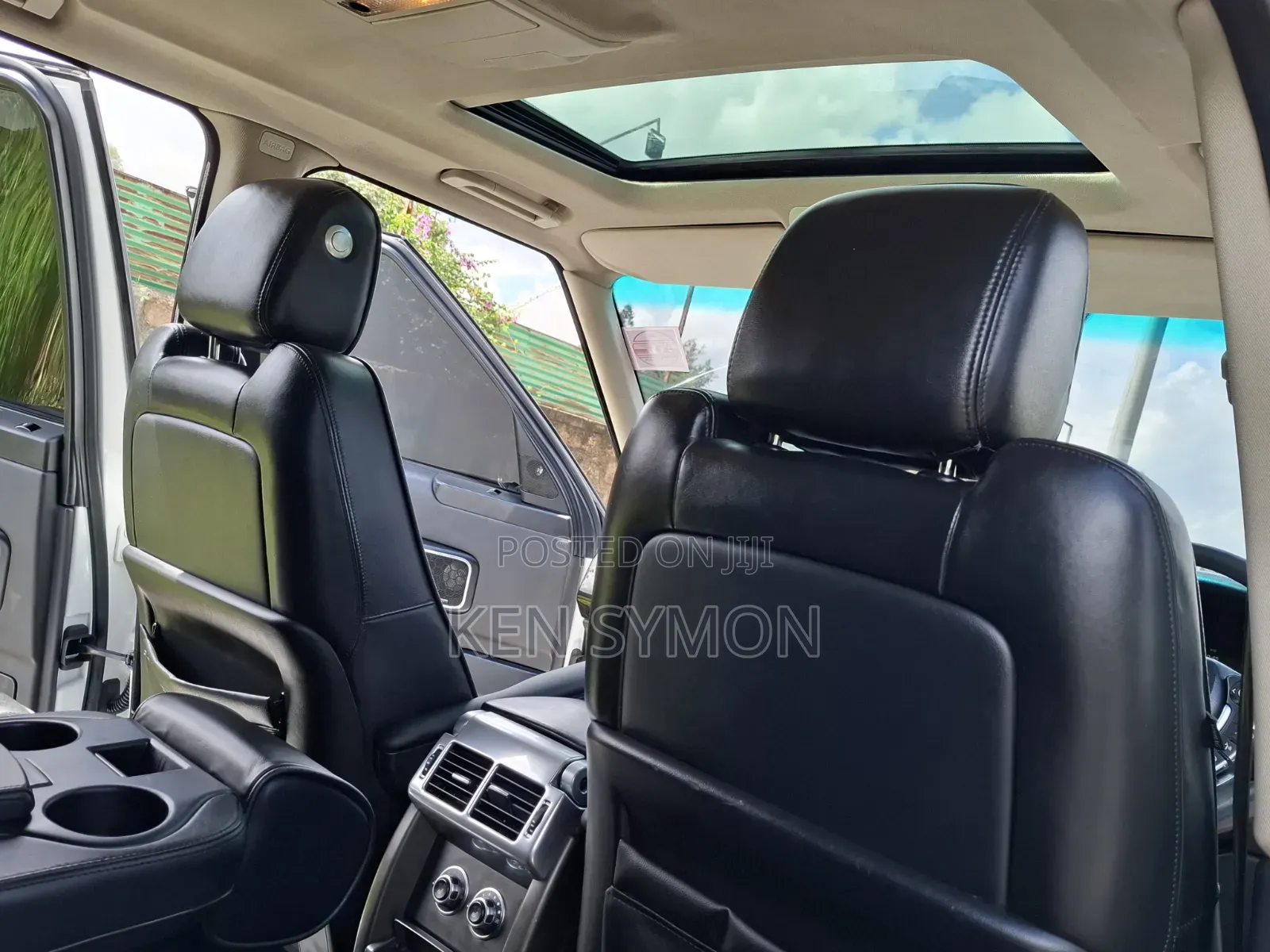 Land Rover Range Rover Vogue 2010 White