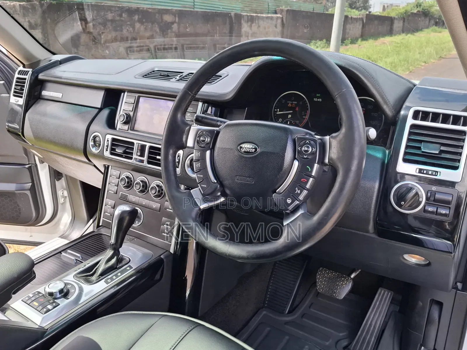 Land Rover Range Rover Vogue 2010 White