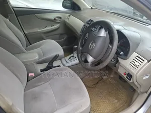 Nissan Advan 2002 Silver