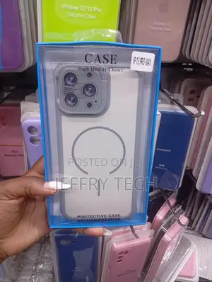 iPhone 13 Pro Max Circular Magnetic Array on the Back Case