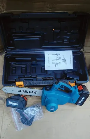 Makita Cordless Chainsaw 12"