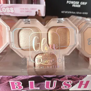 Mini Queen Blush + Free Highlighter