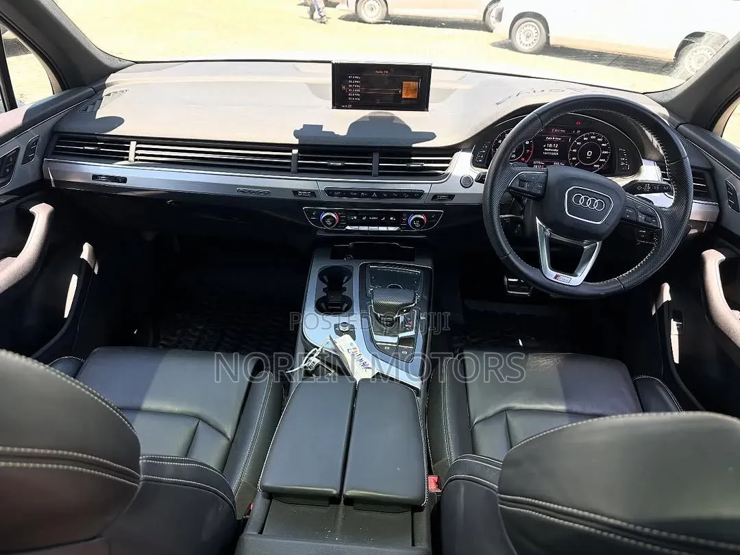 Audi Q7 2019 Pearl