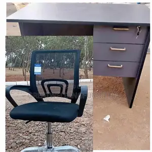 Mesh Chair With Desk