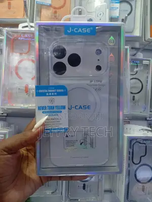 iPhone 17 Pro Max Crystal Magnet Series Phone Case