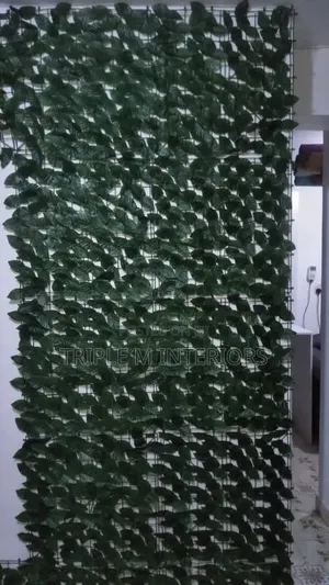 Instant Privacy With Green Leaf Fence