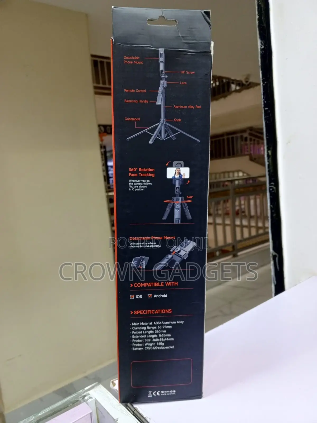 C17 360° Auto Tracking Phone Gimbal With Bluetooth Remote
