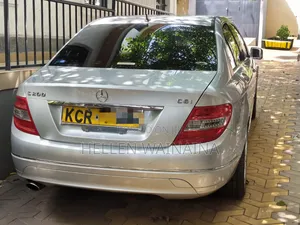 Mercedes-Benz C200 2012 Silver
