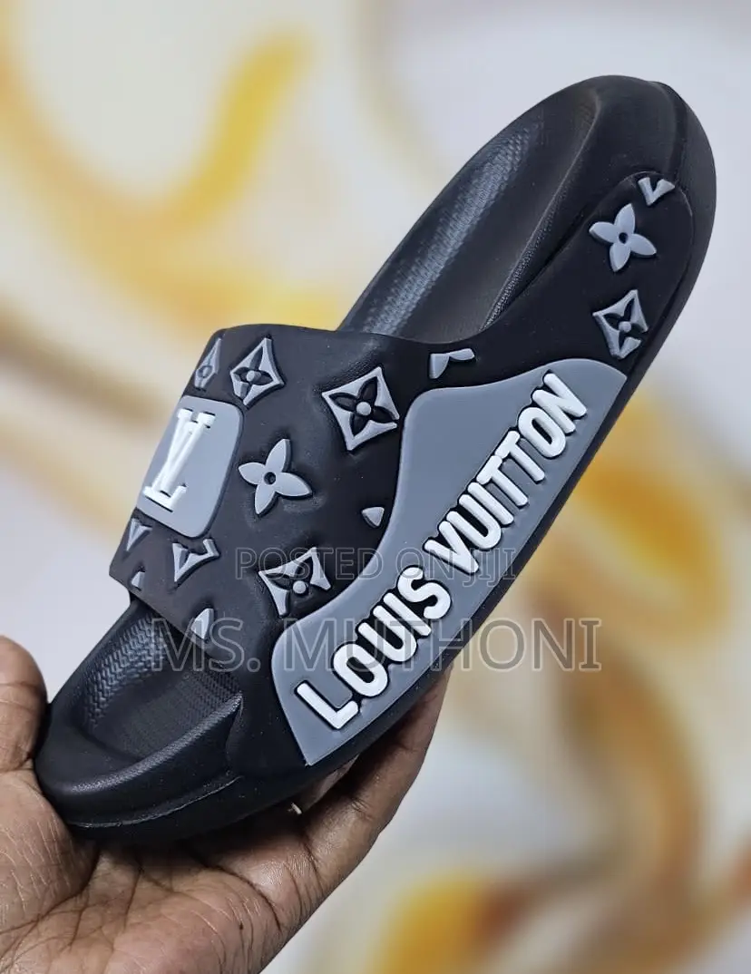 Louis Vuitton Men Slides Size 40-45