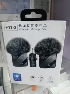 F11-2 Dual Wireless Microphone 10h Battery Interview Mic