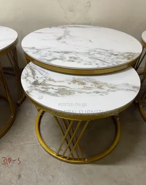 2-Piece Round Nesting Coffee Table