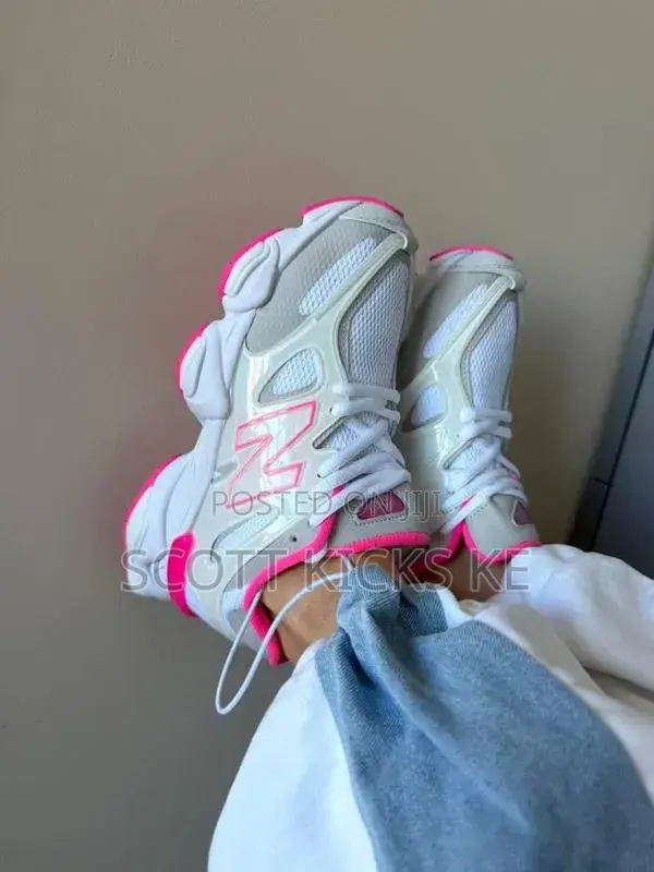 New Balance 9060 Multicolor Ladies