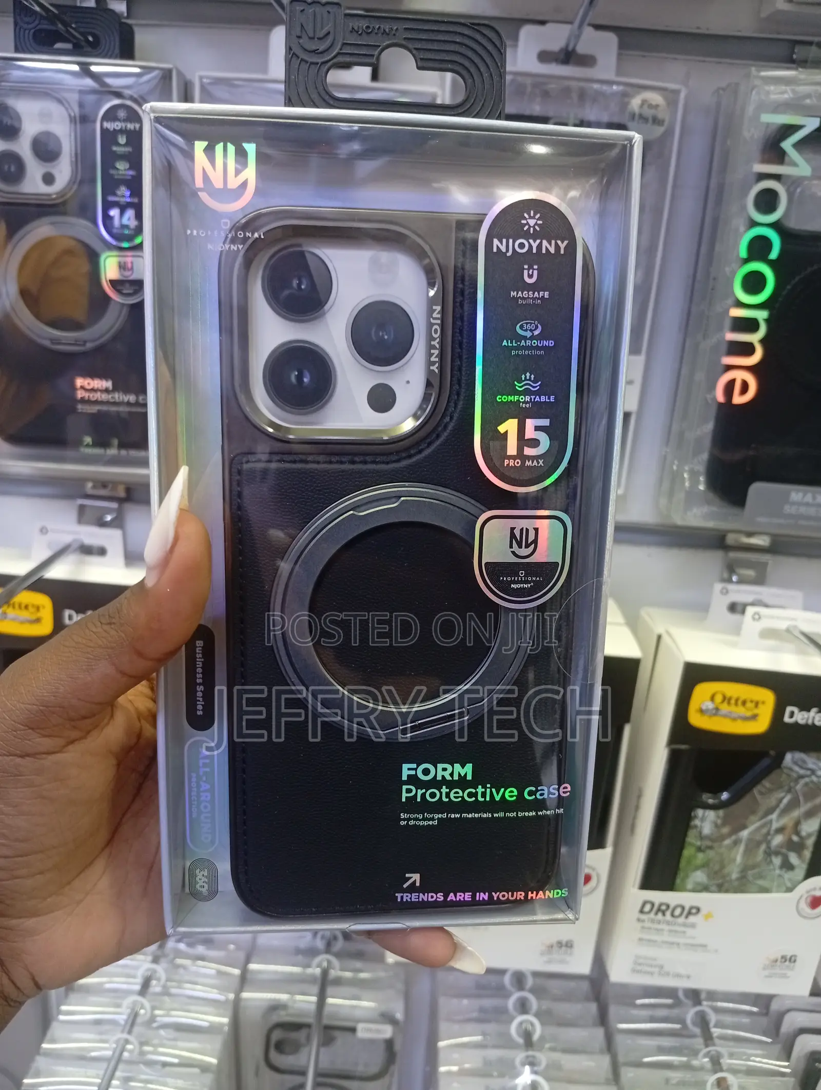 iPhone 15 Pro Max Magnetic Protective Cover