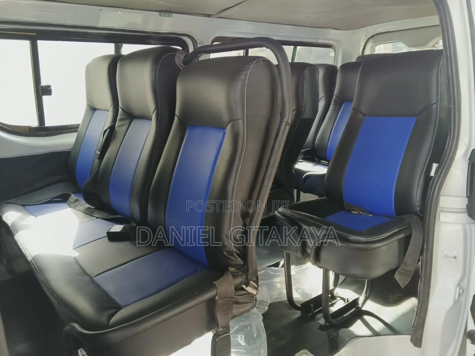 Toyota HiAce 2013 White