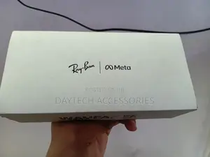 This Is a Ray-Ban Meta Wayfarer Smart Glasses Box.