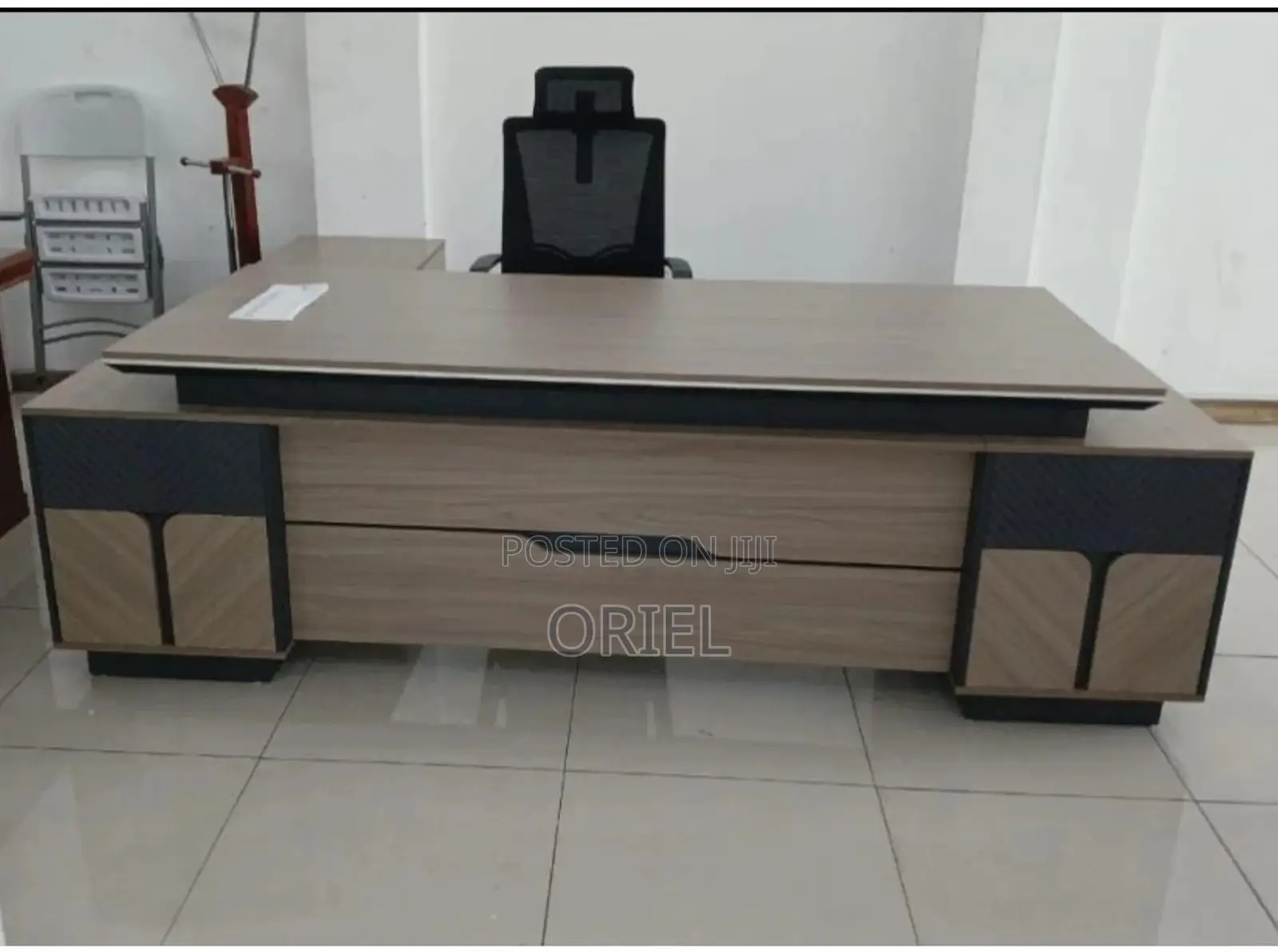 Executive Desks : 2.4m L-Shaped Executive Desk With Drawers