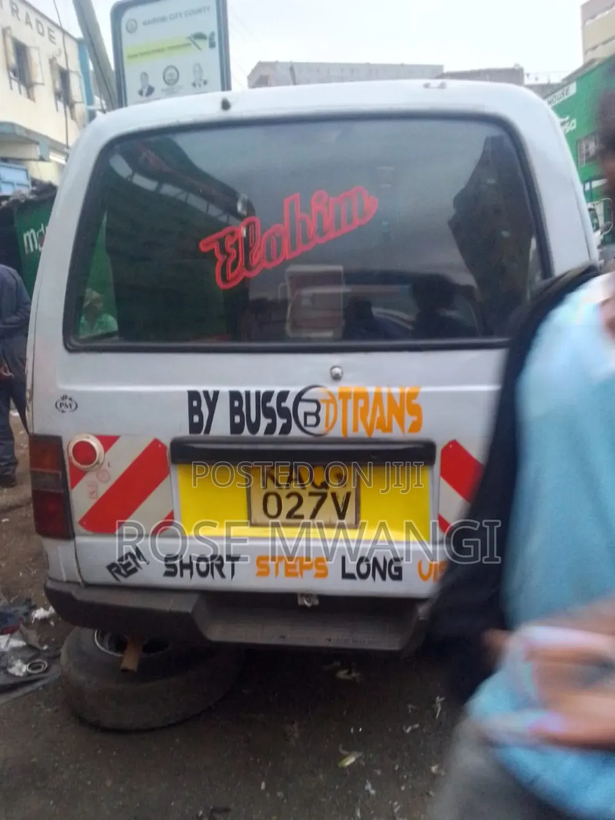 Nissan Caravan (Urvan) 1991 White