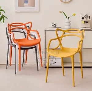 Home Chairs : Indoor/Outdoor Stackable Plastic Chair