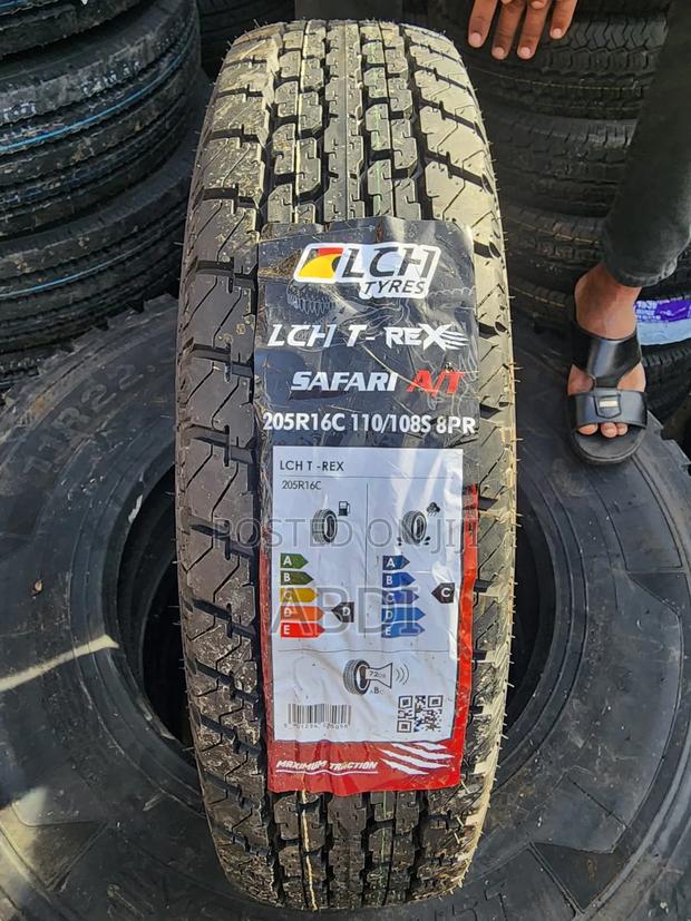 205r16c LCH Safari Tyre - main view