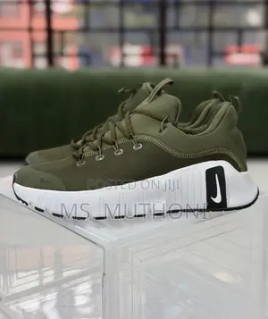Green  / Black  Nike Free M€Tcon Size 40-44