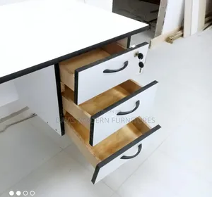 White Laminate Office Desk With 3-Lokabledrawers