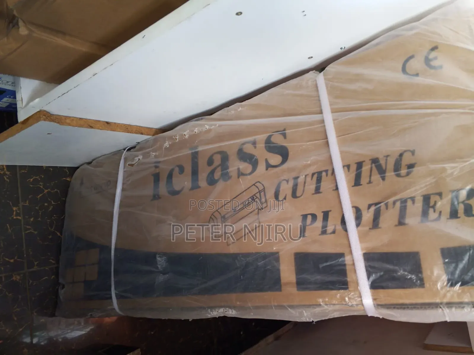 The Iclass 2ft Contour Plotter Is a Versatile, Affordable Vinyl Cutter