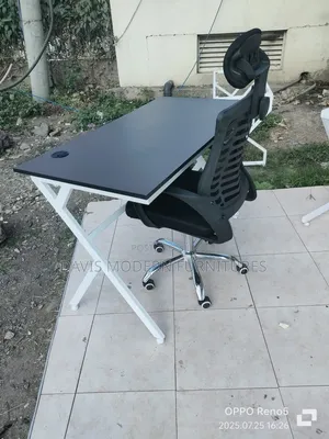 Modern Office Set Computer Desk With Ergonomic Office Chair
