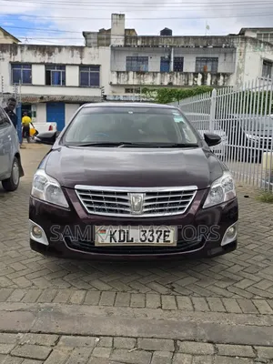 Toyota Premio 2017 Maroon