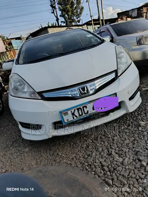 Honda Fit Shuttle 1.3 Hybrid 2WD 2013 White