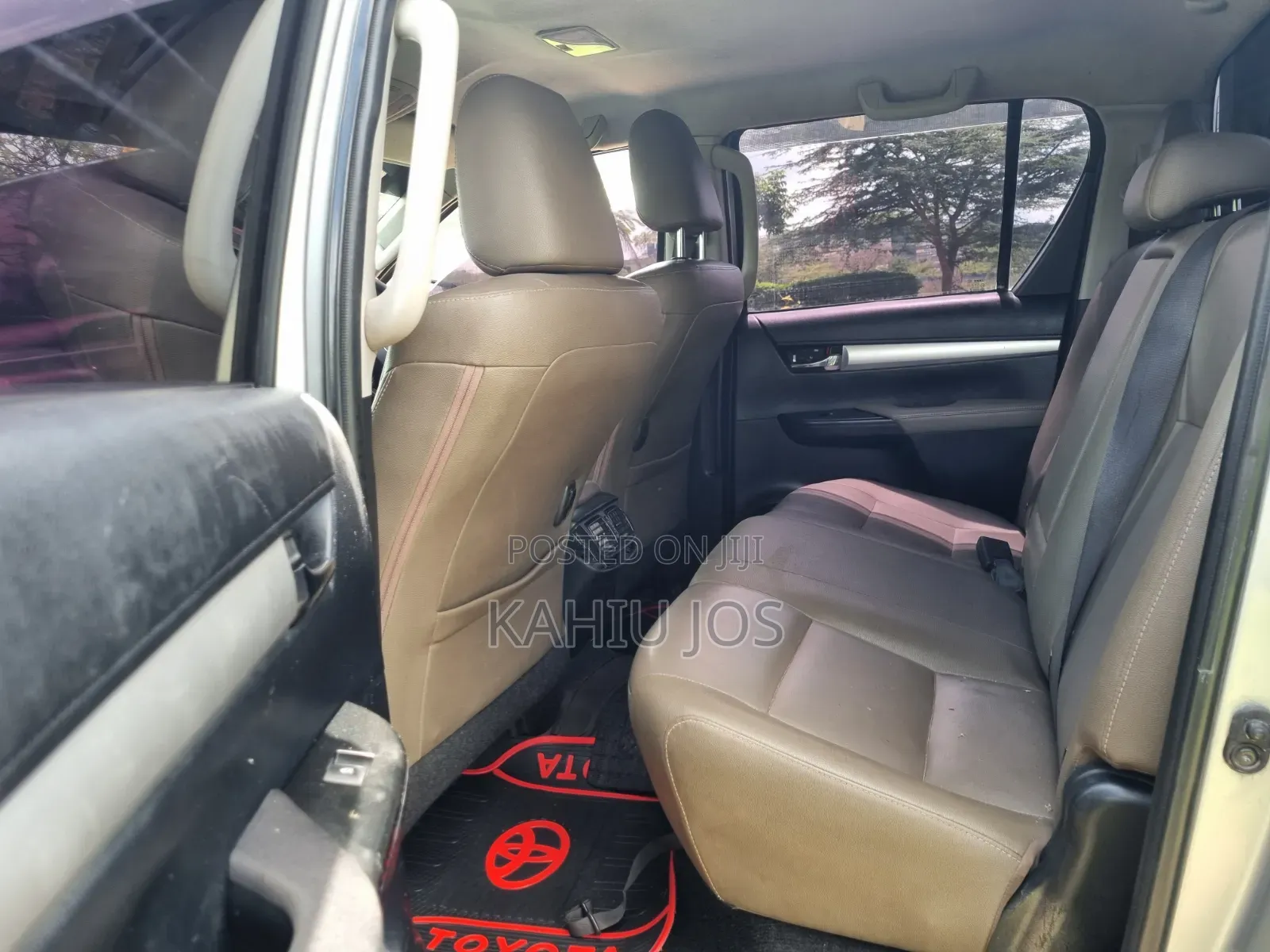 Toyota Hilux 2015 Silver