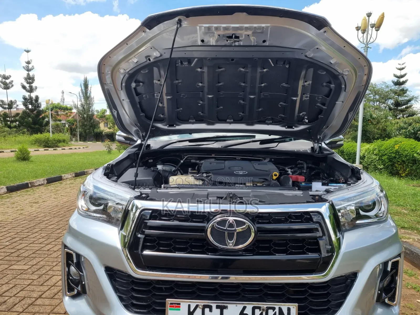 Toyota Hilux 2015 Silver